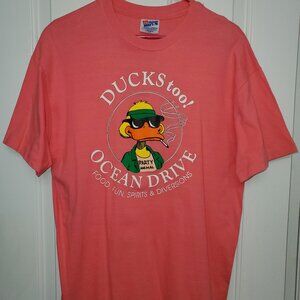 TRUE VINTAGE BEACH CLUB TEE SHIRT... DUCK'S TOO...OCEAN DRIVE BEACH SC